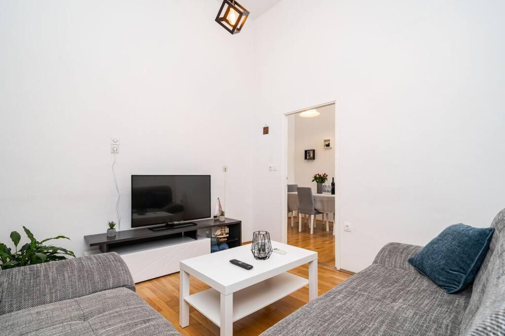 Apartment Maris Дубровник Екстериор снимка